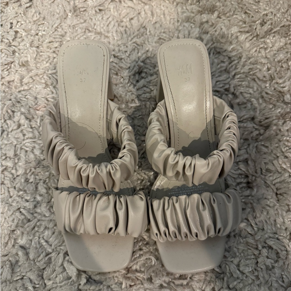 H&M Heel